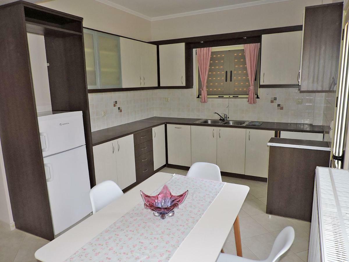 Markelia Apartments Lefkada Buitenkant foto